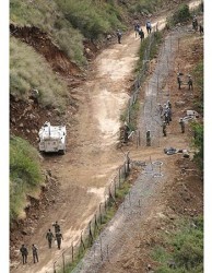 إسرائيل تصادق على الانسحاب من الشطر الشمالي لقرية الغجر الحدودية مع لبنان