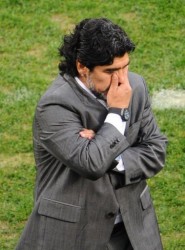 مارادونا: "مورينيو سيقود ريال مدريد الى لقب اوروبي"