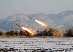 قصف مدفعي بين الكوريتين إثر سقوط قذائف شمالية على جزيرة جنوبية