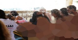 فتيات عاريات في اعلان مشروب طاقة بالبحر الميت