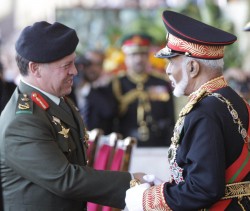 الملك يحضر جانبا من احتفالات سلطنة عمان بمناسبة العيد الوطني