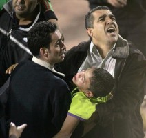 بالفيديو..وفاة أحد المصابين وتكسير اشارات مرورية وزجاج سيارات في شوراع القويسمة