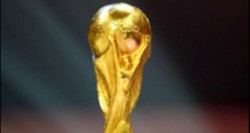 محلل إسرائيلي: احذروا مخاطر زوجات الزعماء العرب