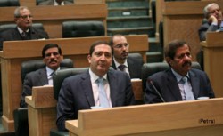 توقعات بحصولها على ثقة 100 نائب..مناقشات الثقة بالحكومة