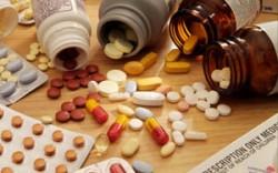 400 موظف وعامل يضربون عن العمل في الشركة العربية لصناعة الادوية