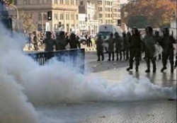 اعتصام أمام محافظة الطفيلة للافراج عن الموقوفين على خلفية أحداث العام الماضي