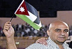 خوري يرأس وفدا من نادي الوحدات لمؤازرة المنتخب في الدوحة