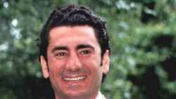 انتحار علي رضا بهلوي نجل شاه إيران الراحل