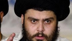 مقتدى الصدر يعود من إيران إلى النجف بعد غياب منذ مطلع 2007