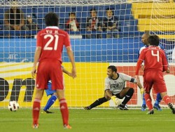 "التنين" الصيني يلتهم بطل الخليج ويوجه إنذاراً شديد اللهجة لمنتخبات آسيا