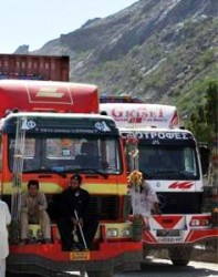 سائقو شاحنات صوامع الشمال يضربون عن العمل لارتفاع اسعار المحروقات