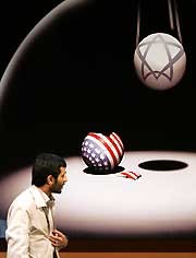 صحفي إيراني يكشف عن علاقة "حميمة" بين إيران وإسرائيل