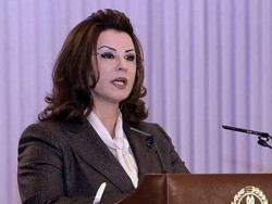 ليلى الطرابلسي.. "الكوافيرة" المتهمة بالسيطرة على قصر قرطاج فكتبت نهاية حاكمه