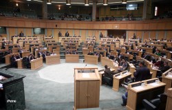 "حماية المستهلك" النقابية تطالب "النواب" باقرار زيادة عاجلة على رواتب الموظفين