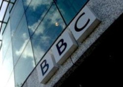 صحافيو "بي بي سي" عربي يبدأون اضراباً عن العمل احتجاجا على خفض النفقات