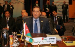 مندوبا عن الملك رئيس الوزراء يرأس الوفد الاردني لقمة شرم الشيخ