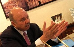 لن نمرر حلولا سلّمية..الفايز : التظاهر حق للمواطن ورحيل الحكومة بيد الملك