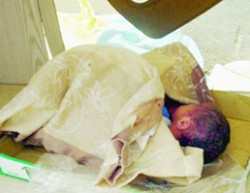 العثور على جثة طفل لقيط في الزرقاء