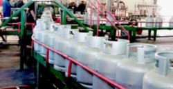 الحافظ : لا رفع لسعر اسطوانة الغاز العام الحالي