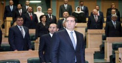 مسؤول لـ الفرنسية: الرفاعي باق حتى انتهاء الدورة البرلمانية