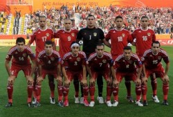 الجالية الاردنية في قطر تتبرع بـ 20 ألف دينار للمنتخب الوطني