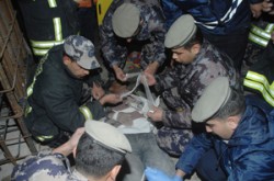 إصابة 6 أشخاص إثر انهيار جدار استنادي في منطقة العبدلي