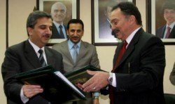 الحكومة توقع اتفاقية تأجير خط الغاز العربي