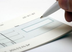 نقابة النقل البري تطالب النواب بالنظر في الغاء الشق الجزائي عن الشيك المكتبي