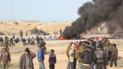 مصر: هبوط حاد للبورصة..ومناوشات في مختلف المحافظات بين الأمن والمتظاهرين