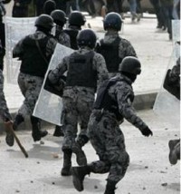 رويترز: ارتفاع عدد ضحايا الاحتجاجات يوم الجمعة في مصر إلى خمسة قتلى و 870 جريحاً