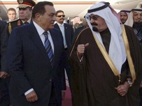 العاهل السعودي يؤكد لمبارك وقوف المملكة إلى جانب مصر بكل إمكانياتها