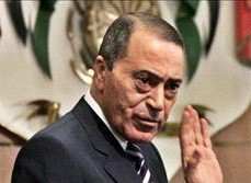 الملك يكلف معروف البخيت تشكيل حكومة جديدة خلفا لحكومة سمير الرفاعي