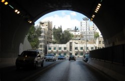 مبارك يختبئ في وادي الحدادة.. شاهد الفيديو