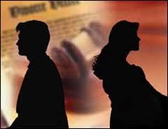 ثلاثيني يطرد زوجته من البيت بعد تنازلها عن حقها بالميراث