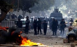 مصر: 3 قتلى و100 مصاب في اشتباكات بين الشرطة ومحتجين في الوادي الجديد