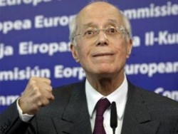 استقالة وزير الخارجية التونسي وروما تطالب بتدخل قواتها للتصدي للهجرة السرية