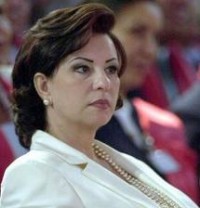 ليلى بن علي تهدد: سأحرق تونس بمن فيه إذا لم تفرجوا عن شقيقي عماد