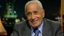 هيكل: خروج مبارك من شرم الشيخ ضروري حتى لا تصبح مركزا لمناهضة الثورة