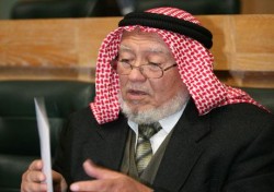 "العمل الإسلامي" يطالب بتعديل "البلديات" ويرسل باقتراحاته للبخيت