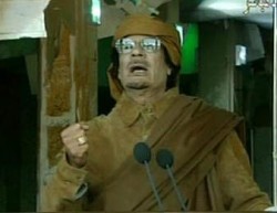 القذافي: مازلت لم أستخدم القوة..هذه بلادي لن أتركها