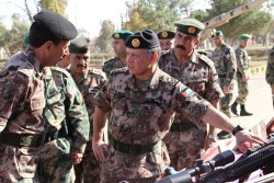 الملك يزور المنطقة العسكرية الشرقية