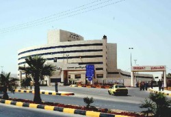 مواطنون يشكون من عدم توفر المحاليل الحياتية لمرضى الفشل الكلوى