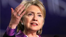 كلينتون تشير إلى إمكانية القبول بوصول "الإخوان" للسلطة في مصر