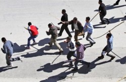 لجنة التحقيق في "أحداث الحسيني" توقف شخصين وتلاحق 11 آخرين