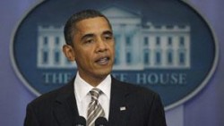 أوباما يجمد كل أصول القذافي وعائلته وأركان نظامه في أمريكا