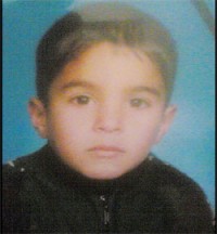 "أم البساتين": الانفجارات الإسرائيلية قتلت الطفل ثامر واصابت براء بكسر العمود الفقري