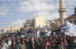 مسيرة احتجاجية لذوي سجناء "التنظيمات" تطالب بالعفو عن ابنائهم