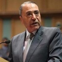 رئيس الوزراء يوعز بتعيين 1200 من حملة الدبلوم فورا