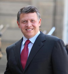 الملك يجري مباحثات مع الرئيس التشيلي