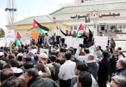 اضراب المعلمين في يومه الرابع يضم مدارس جديدة